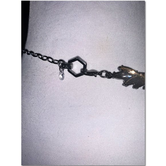 Simply Vera Vera Wang Crystal and Rhinestone Cluster Statement Necklace NWT - Picture 4 of 5